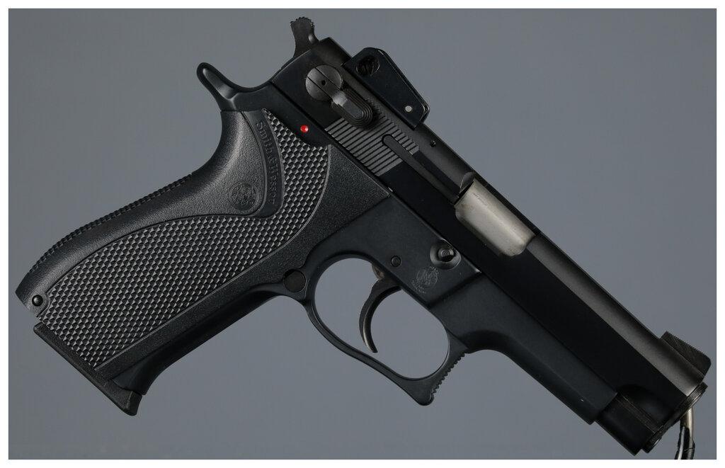 Smith & Wesson Model 5904 Semi-Automatic Pistol with Box
