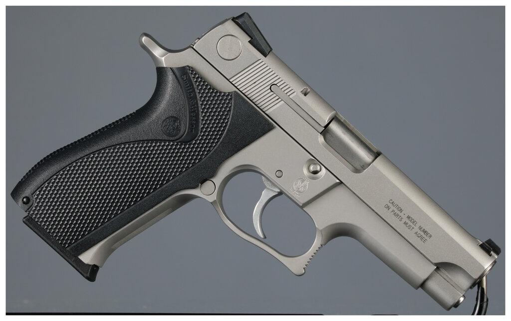 Smith & Wesson Model 5926 Semi-Automatic Pistol with Box