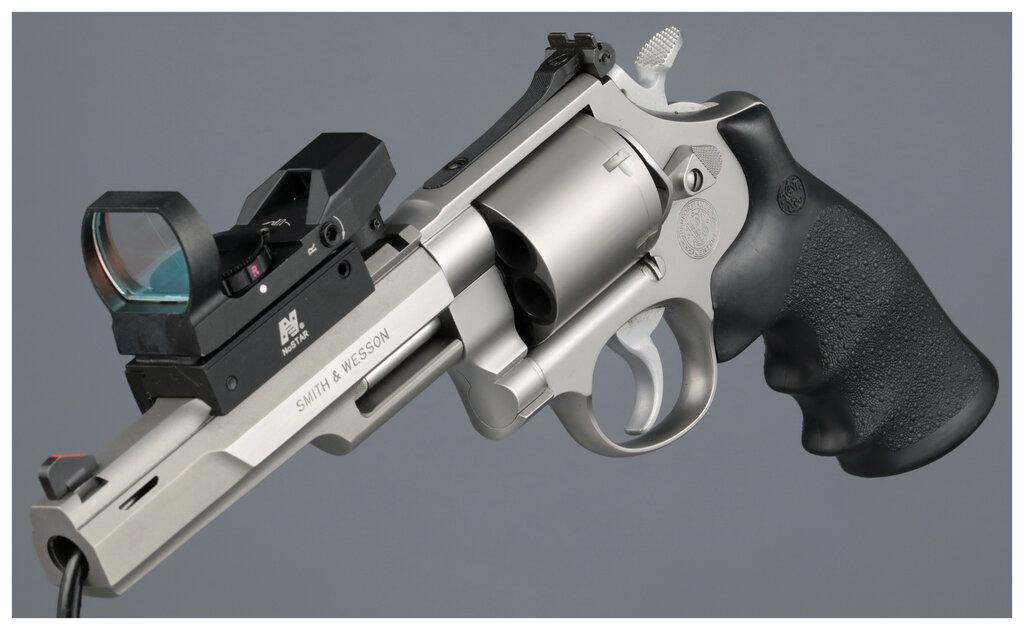 Smith & Wesson Performance Center Model 625-6 Revolver with Case