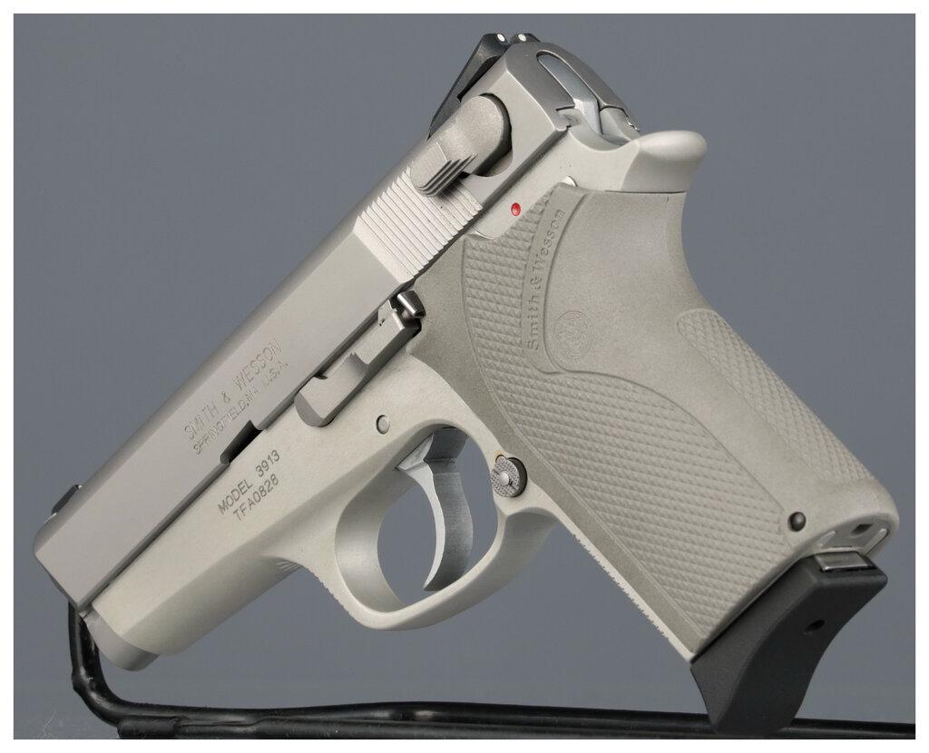 Smith & Wesson Model 3913 Lady Smith Semi-Automatic Pistol
