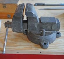 Large Bench Vise