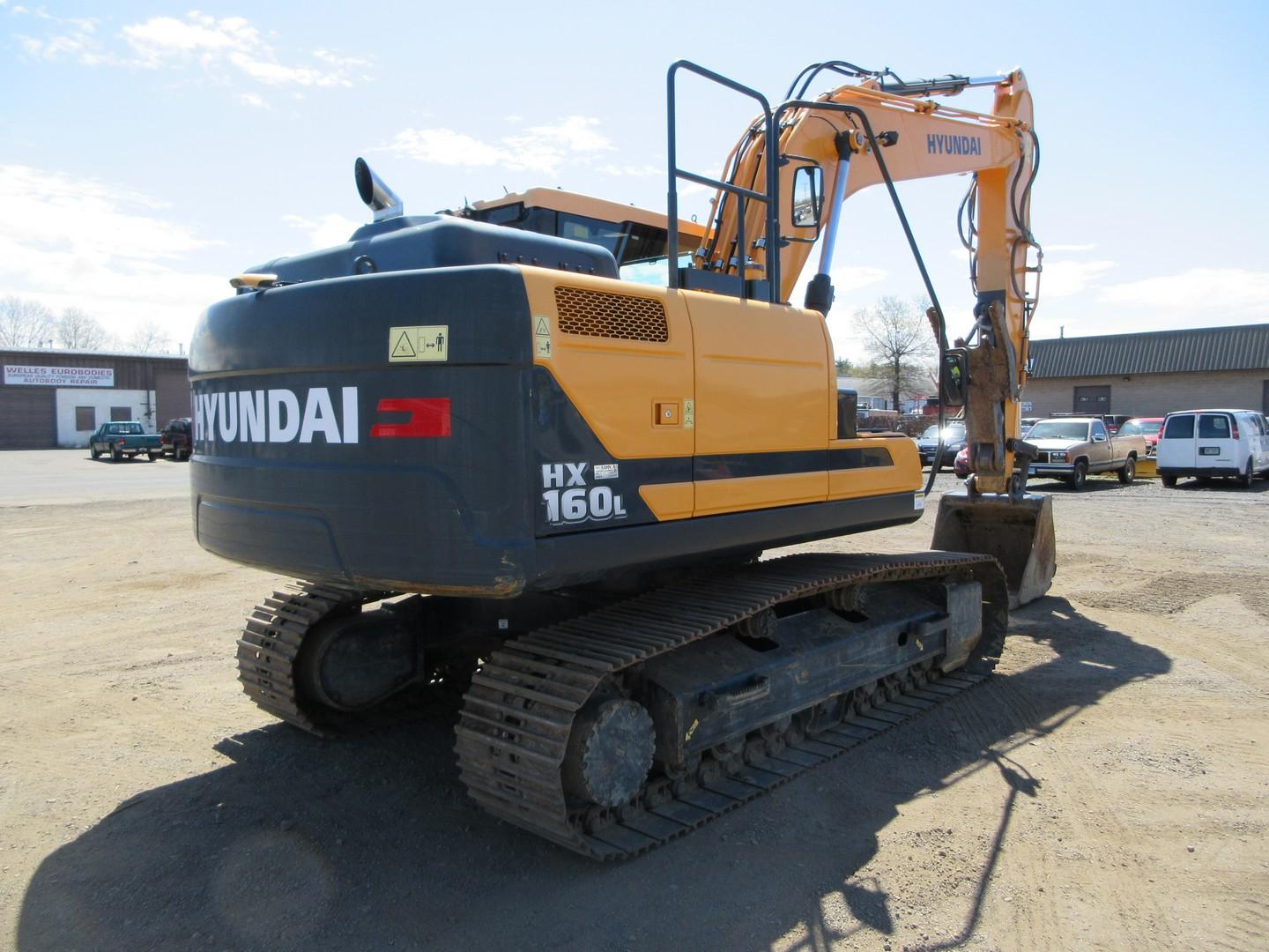 2016 Hyundai HX160L Hydraulic Excavator