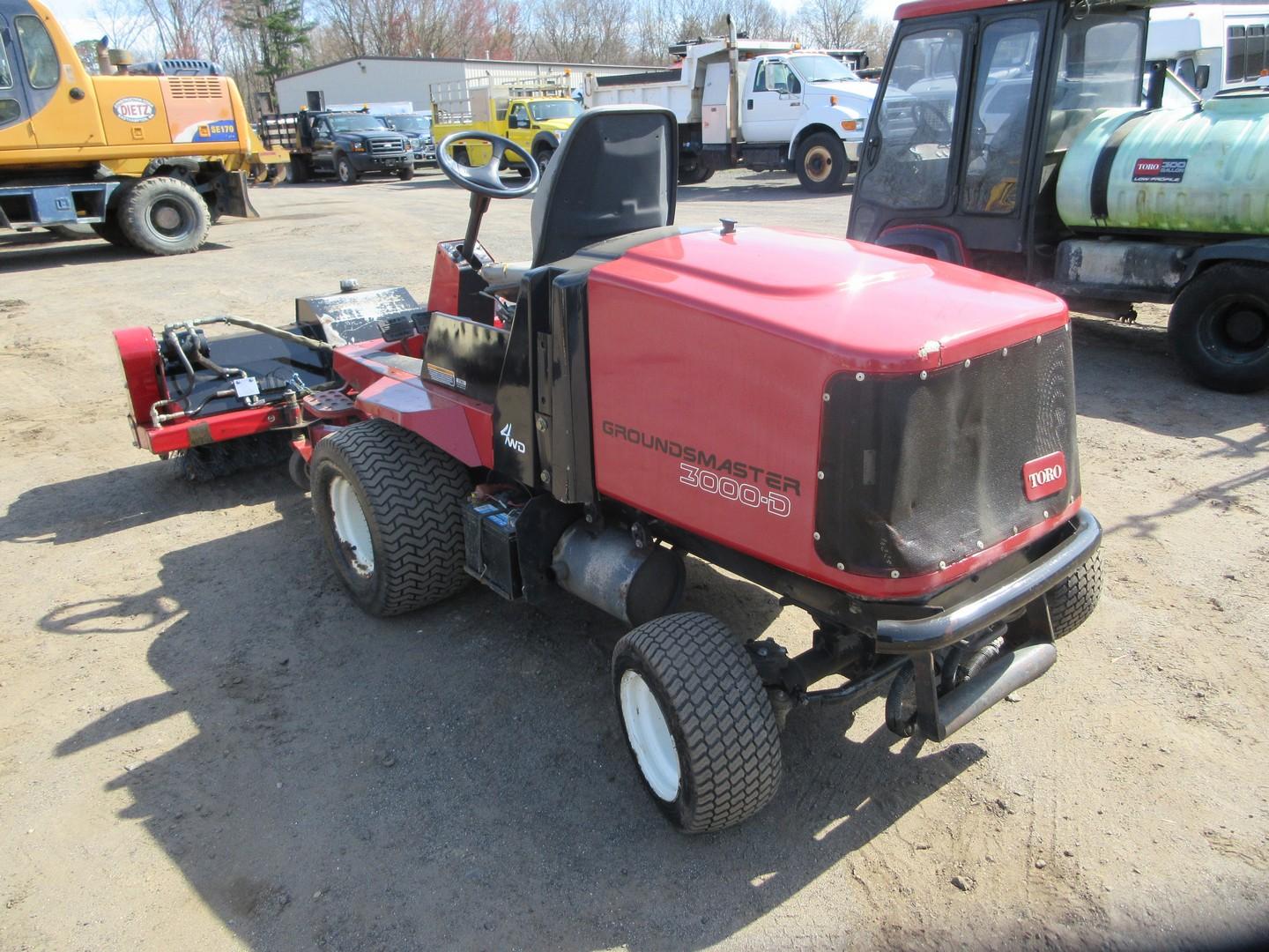 Toro Groundsmaster 3000D Ride On Sweeper