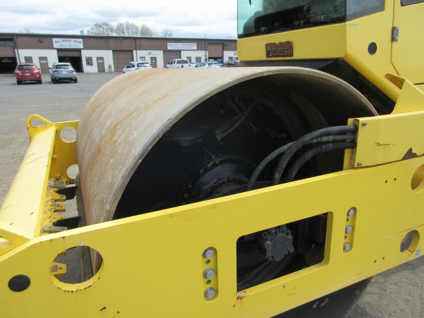 2016 Bomag BW211D-50 Smooth Drum Vibratory Roller