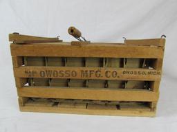 Outstanding Antique Humpty Dumpty (Owosso, MI) Wooden Egg Crate