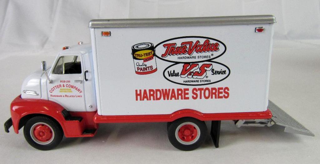 First Gear 1:34 Diecast 1953 Ford C-600 Straight Truck Cotter & Company True Value Hardware
