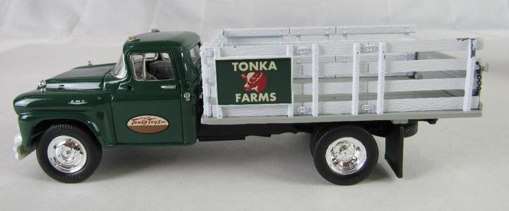First Gear 1:34 Diecast 1958 GMC Stake Truck Tonka Farms