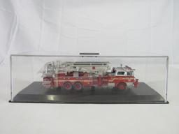 Code 3 1:64 Diecast FDNY Ladder 33 Mack CF Tower Fire Truck
