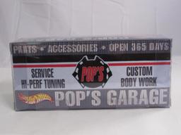 Hot Wheels 1:64 Pop's Garage Diecast Boxed Set