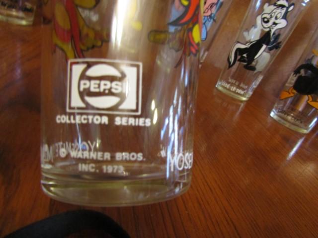 Set Of 7 Vtg 1973 Pepsi Coa / Warner Bros. Glasses