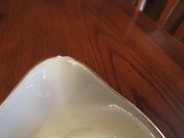 Vtg Porcelain Sugar Bowl And Creamer