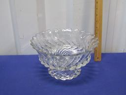 Lead Crystal Fruit Bowl In Swirl Pattern