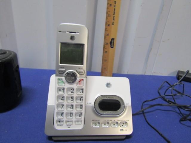 G E Digital Alarm Clock Radio And Cordless Telephone