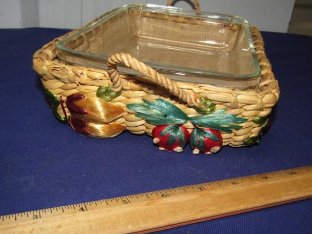Pyrex Baking Dish W/ A Beautiful Reed Weaved Carrier W/ Handles