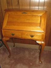 Broyhill Furniture Lenoir House Collection Oak Queen Anne Style Front Secretary Desk