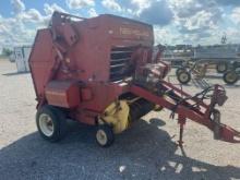 New Holland 846 Round Hay Baler