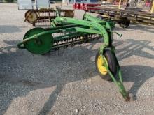 John Deere 662  Bar Hay Rake