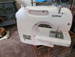 (LR) BROTHER CS-6000I COMPUTER ELECTRONIC SEWING MACHINE. NO POWER CORD.