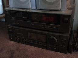 (LR) MISC. ELECTRONICS LOT TO INCLUDE: JVC XL-M97 COMPACT DISC AUTOMATIC CHANGER DUAL D/A CONVERTER