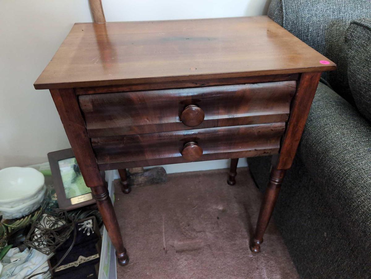 (LR) ANTIQUE SHERATON TWO (DR)AWER SIDE TABLE. KNOB STYLE PULLS, TURNED LEGS, DOVETAILED (DR)AWERS.