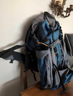 (LR) BRAND NEW MOUNTAIN SMITH BRIDGER 4000 ALL TERRAIN LOTUS BLUE CAMPING/TRAIL HIKING BACKPACK.