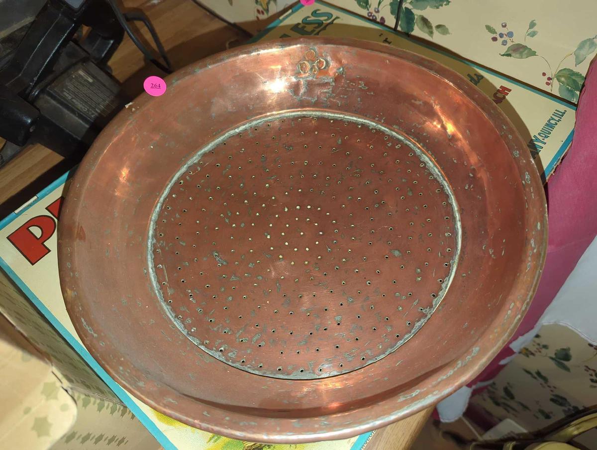 (DR) LARGE SIZE SIEVE/STRAINER BOWL, DIMENSIONS - 14" WIDE X 2" DEEP, WHAT YOU SEE IN THE PHOTOS IS
