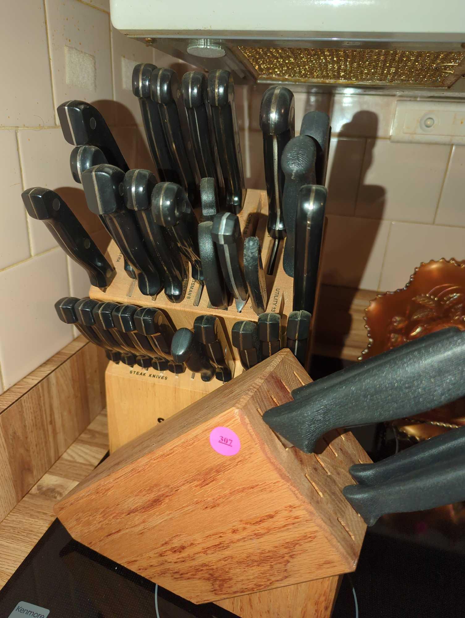 (KIT) LOT OF 2 BUTCHER KNIFE BLOCKS RONCO SIX STAR CUTLERY KNIFE BLOCK OAK WOOD INCLUDES 29 CUTLERY,