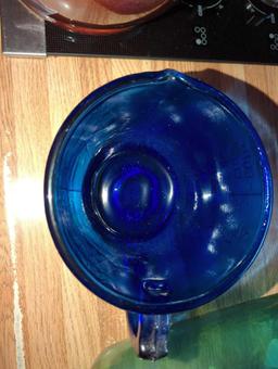 (KIT) COBALT BLUE GLASS JUICER REAMER GRADUATED MEASURING CUP, MEASURE APPROXIMATELY 5 IN X 5.5 IN,