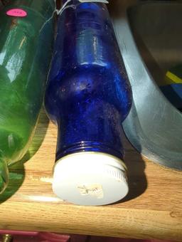 (KIT) LOT OF 2 GLASS BLOWN ROLLING PINS, ONE IS EMERALD GREEN THE OTHER COBALT BLUE GLASS HOLLOW