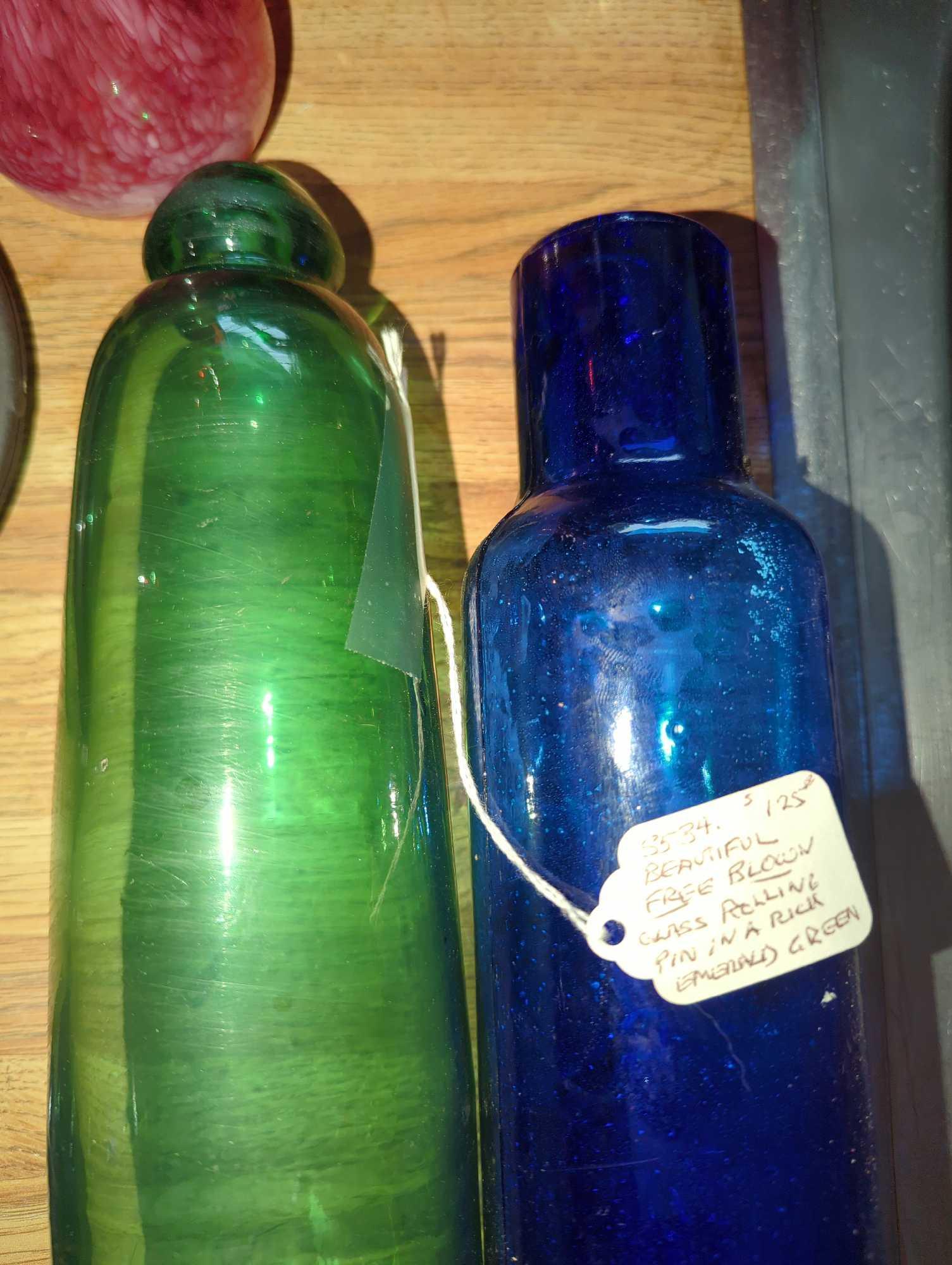 (KIT) LOT OF 2 GLASS BLOWN ROLLING PINS, ONE IS EMERALD GREEN THE OTHER COBALT BLUE GLASS HOLLOW