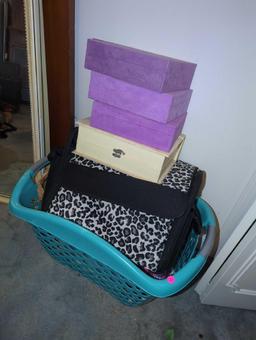 (BR1) TOTE LOT OF MISC BAGS AND BOXES, 3 PURPLE BOXES, WHITE DECORATIVE BOX, ANIMAL CRATE, ETC