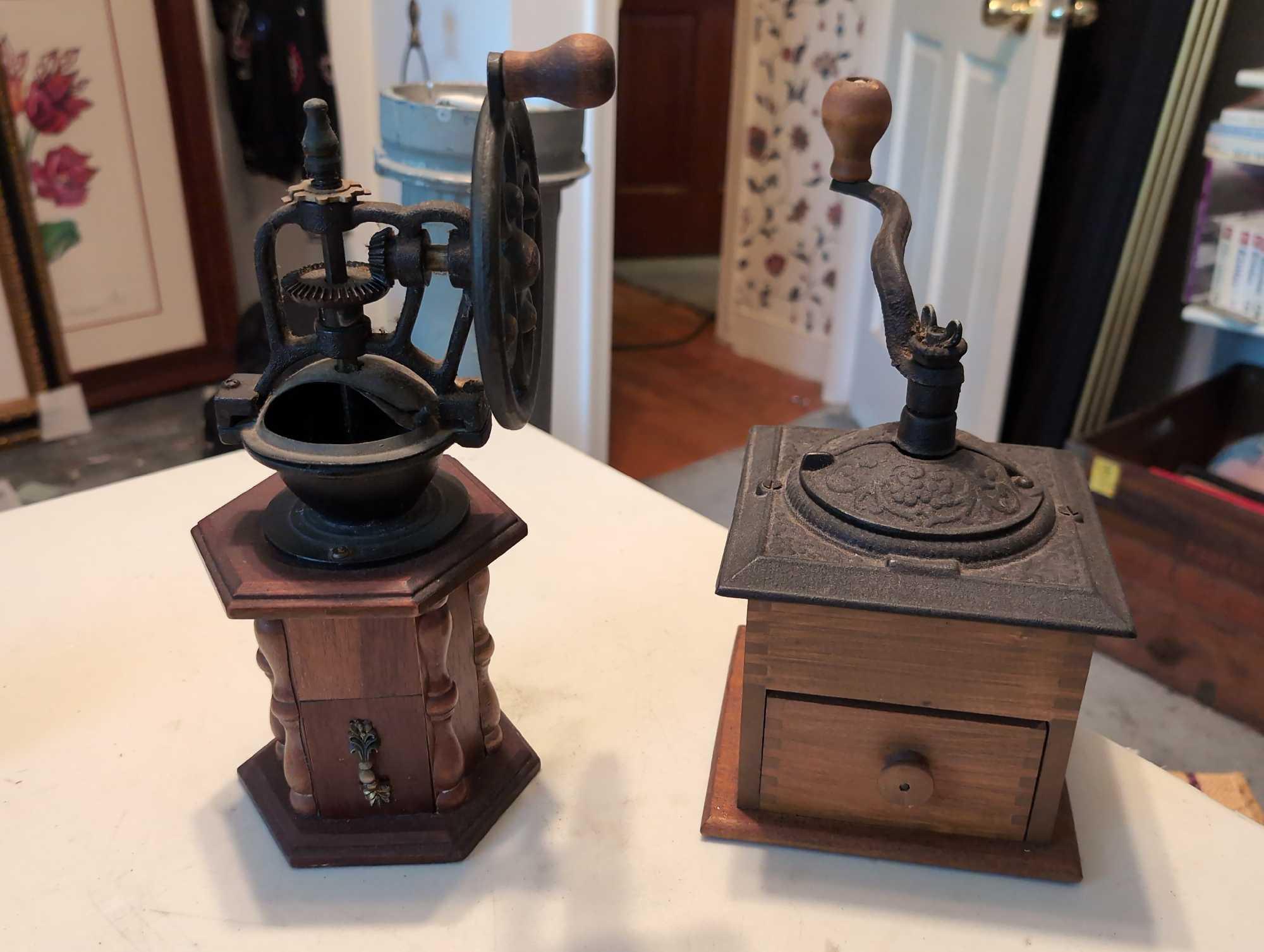 (BR2) LOT OF (2) VINTAGE HAND CRANK COFFEE GRINDERS. ONE IS A DOVETAILED BOX SHAPE WITH A CRANK ON