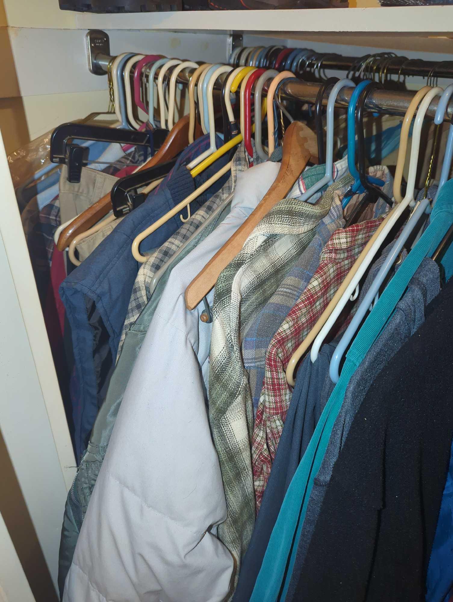 (BR3) CLOSET LOT OF MISCELLANEOUS ITEMS TO INCLUDE, CLOTHING, SHOES, BAGS, CAMPING ITEMS, ETC