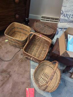 (LR) LOT OF 4 BASKETS, LONGABERGER, PRIMITIVE, ETC.