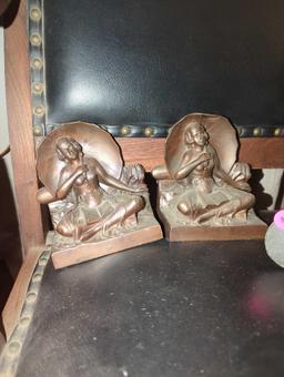 (LR) LOT OF 5 ITEMS TO INCLUDE, BUST OF A WOMAN 12 1/2"H, CANOE CIGARETTE ASHTRAY DECOR, BRASS