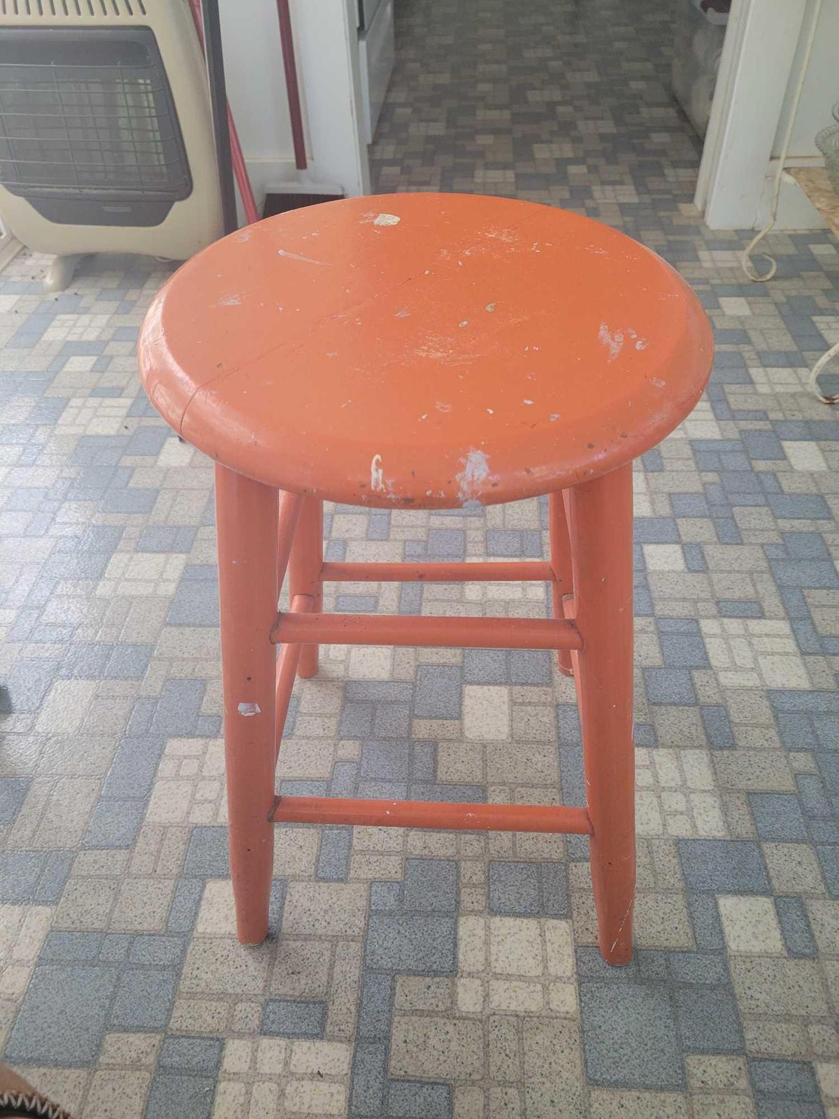 Stool $3 STS