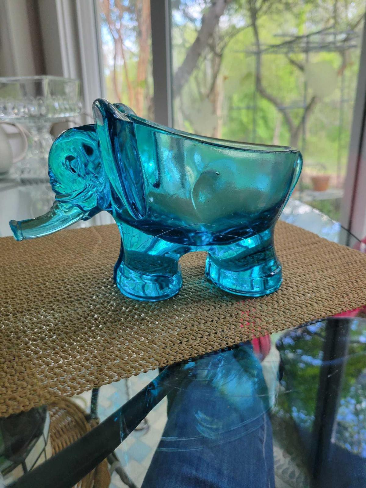 Elephant Trinket Holder $3 STS