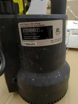 Everbilt 1/6 HP Plastic Submersible Utility Pump, Appears to be New in Open Box Retail Price Value