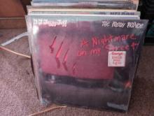 (DEN) CRATE LOT OF MISC. 33 RPM RECORDS WITH ARTISTS/TITLES TO INCLUDE: D.J. JAZZY JEFF THE FRESH