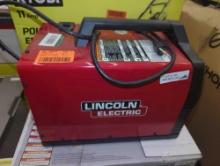Lincoln Electric (Missing Accessories) Weld-Pak 140 Amp MIG and Flux-Core Wire Feed Welder, 115V,