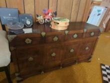 (LR) VINTAGE ORIENTAL WOOD CABINET, 4 UPPER DRAWERS, 4 LOWER DRAWERS HIDDEN BY PANELS, COMES WITH