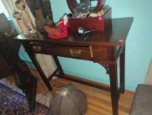 (UPBR2) COUNEILL MAHOGANY 1 DRAWER CONSOLE TABLE, IN GOOD CONDITION WITH SOME MINOR COSMETIC WEAR,
