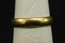 14K Yellow Gold - Ring - Size 6 - Band - 3.3 Grams