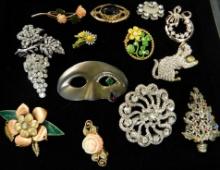 Tray Lot of 10 Vintage Costume Jewelry Brooches