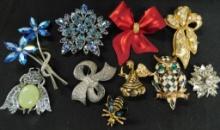 Tray Lot of 10 Vintage Costume Jewelry Brooches