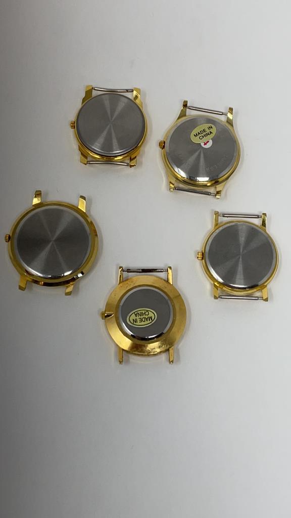 5) GOLD-TONE HORSE THEMED WATCH FACES