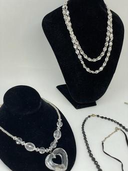 5) BLACK & CLEAR BEAD NECKLACES