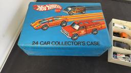 24 HOT WHEELS CARS IN COLLECTOR'S CASE