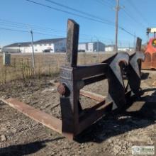 LOADER ATTACHMENT, 72IN CAT FORKS, FITS CAT IT62, QUICK ATTACH