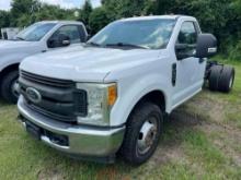 2017 FORD F350 CAB & CHASSIS VN:1FDRF3G67HEB23953 powered by gas engine, equipped with automatic